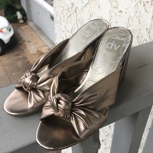 Cute DV mules